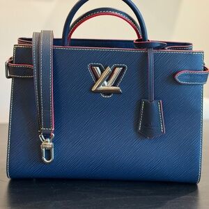 Louis Vuitton Epi Leather Twist Tote